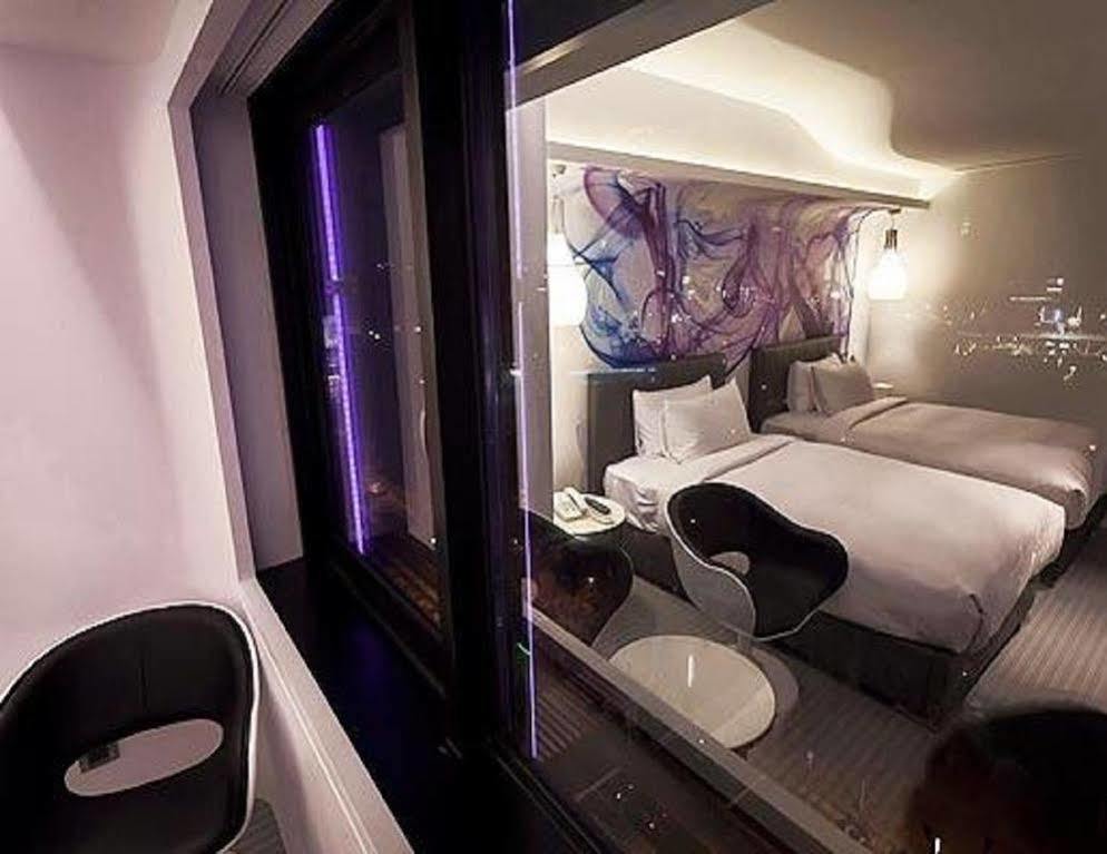 Royal Hotel Group- Central Park Branch Kaohsiung Esterno foto