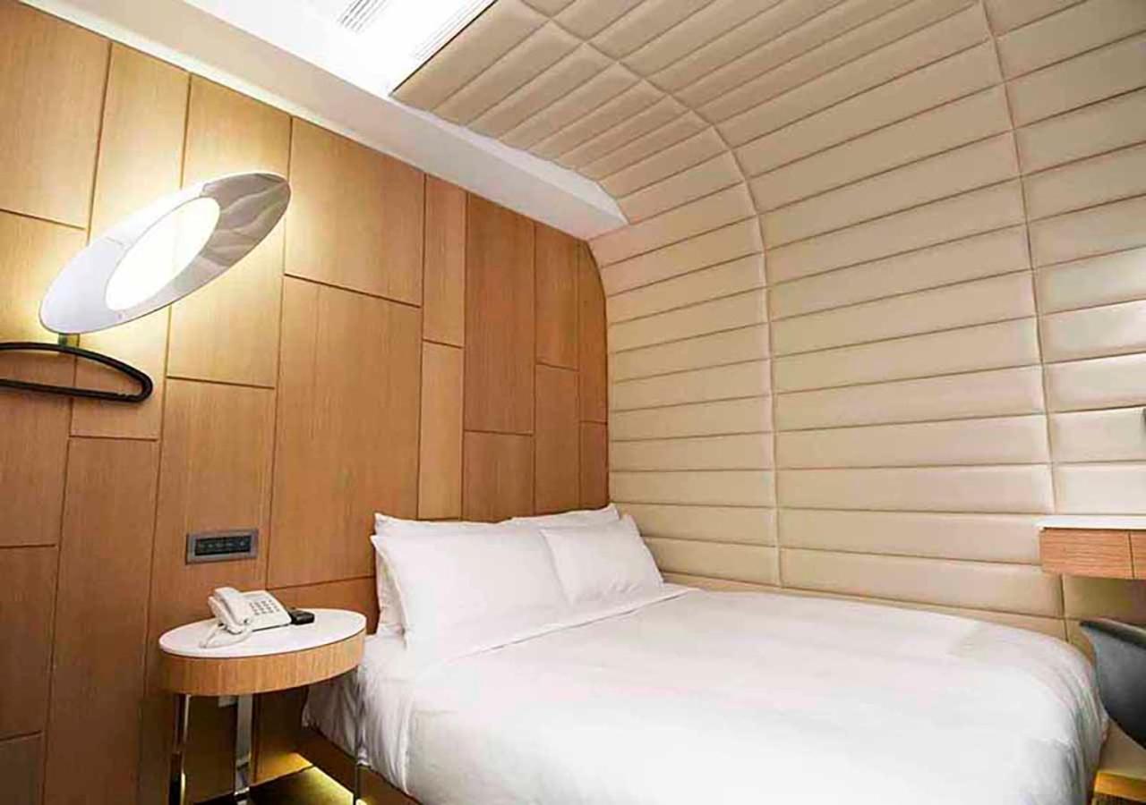 Royal Hotel Group- Central Park Branch Kaohsiung Esterno foto